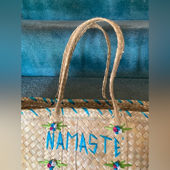 Straw Yoga Beach Tote Bag NAMASTE NWOT Excellent as gift bag vacation bag - Picture 3 of 7